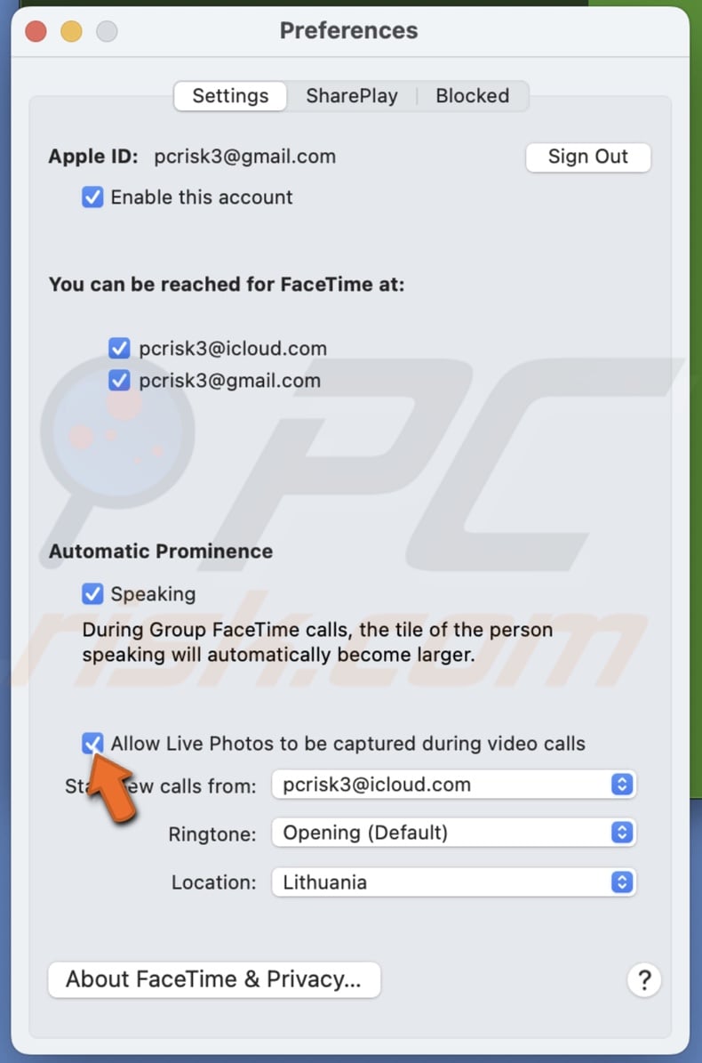 Allow Live Photos to be captured during Video calls