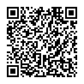 Fake Deezer email notification QR code