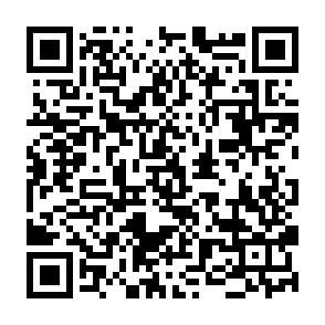 Ads by dualchooner.com QR code