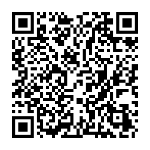 Ads by forralips.com QR code