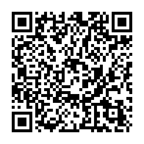 Uragan virus QR code